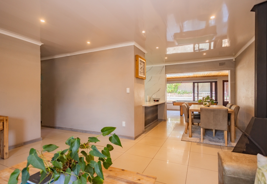 4 Bedroom Property for Sale in Table View Western Cape